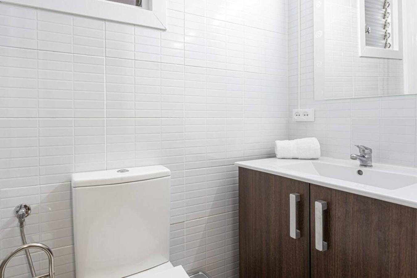 Bright 3Bdr Near To The Metro Apartment L'Hospitalet de Llobregat Exterior photo